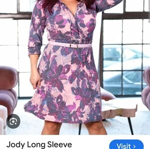 NWT Lulatoe Jody Dress